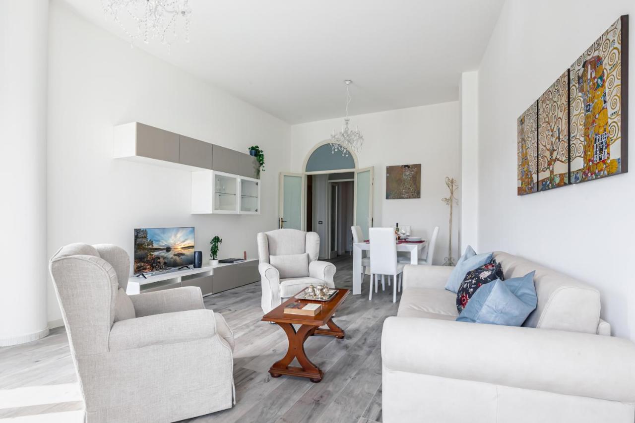 Lungarno Elegant Apartment With Panoramic Balcony 피사 외부 사진